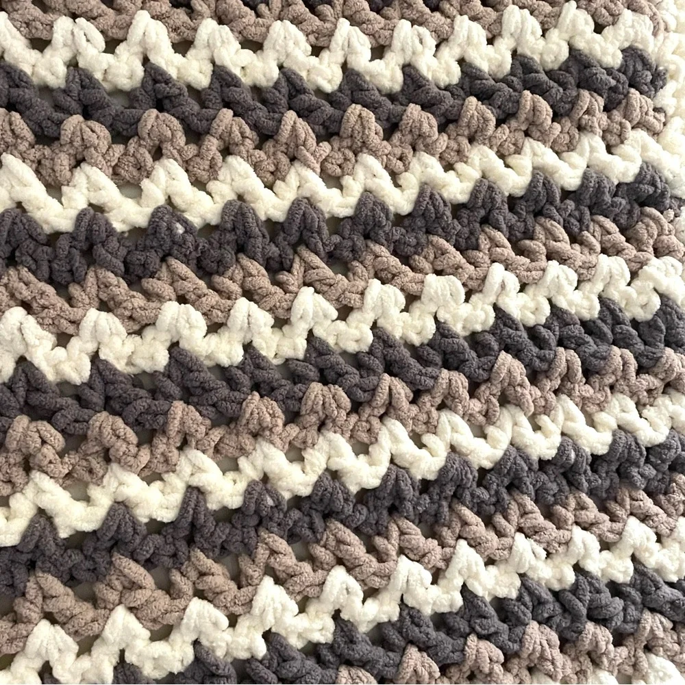 NEW Handmade Crochet Blanket Baby Pet Soft Cuddly Gray Cream Neutral, 30” x 25”